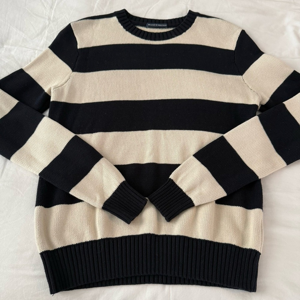 Brandy Melville sweater the Brianna Cotton  Dark Navy And White Thick Stripe OS